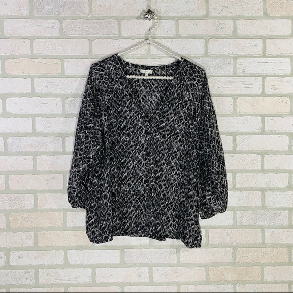 Joie Robin Print Silk Blouse in Caviar Size M - Picture 3 of 9